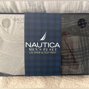 NWT Men’s Nautica long sleeve pajama set! Holiday gift XL